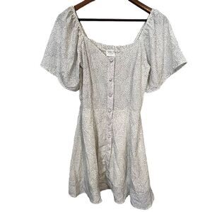 Women's Sienna Sky Black & White Spotted Short Sleeve Dress